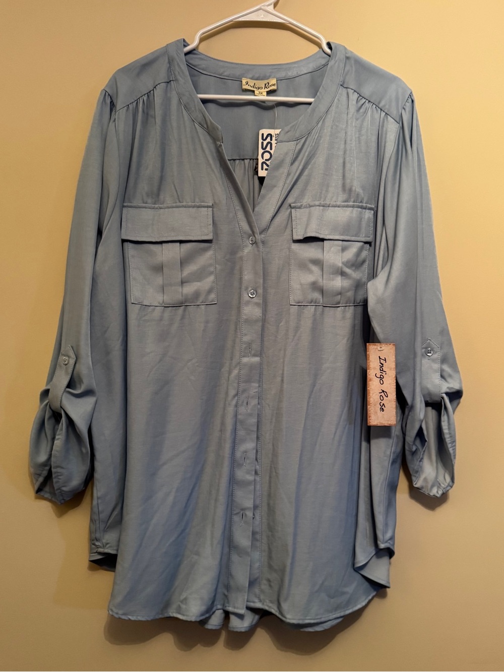 Indigo Rose Women 3X Plus Blue Solid V-Neck Long Sleeve Button
Front Blouse